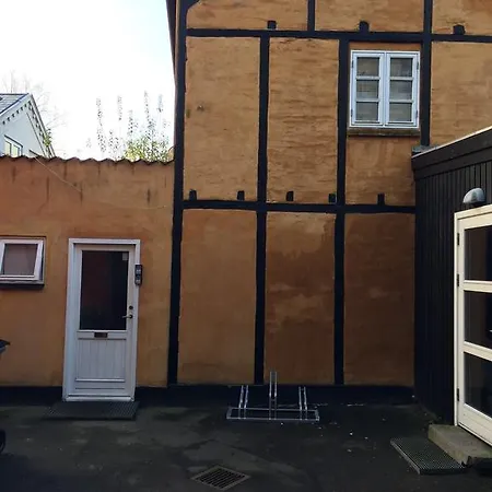 Gule Baghus 10 For 4 * København